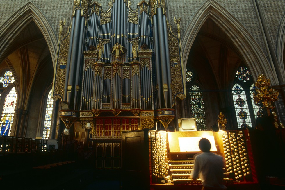 The organ in Westminster Abbey
